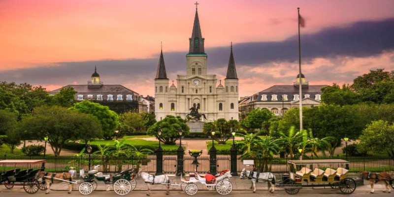 New Orleans Unveiled: Must-See Places Beyond Mardi Gras